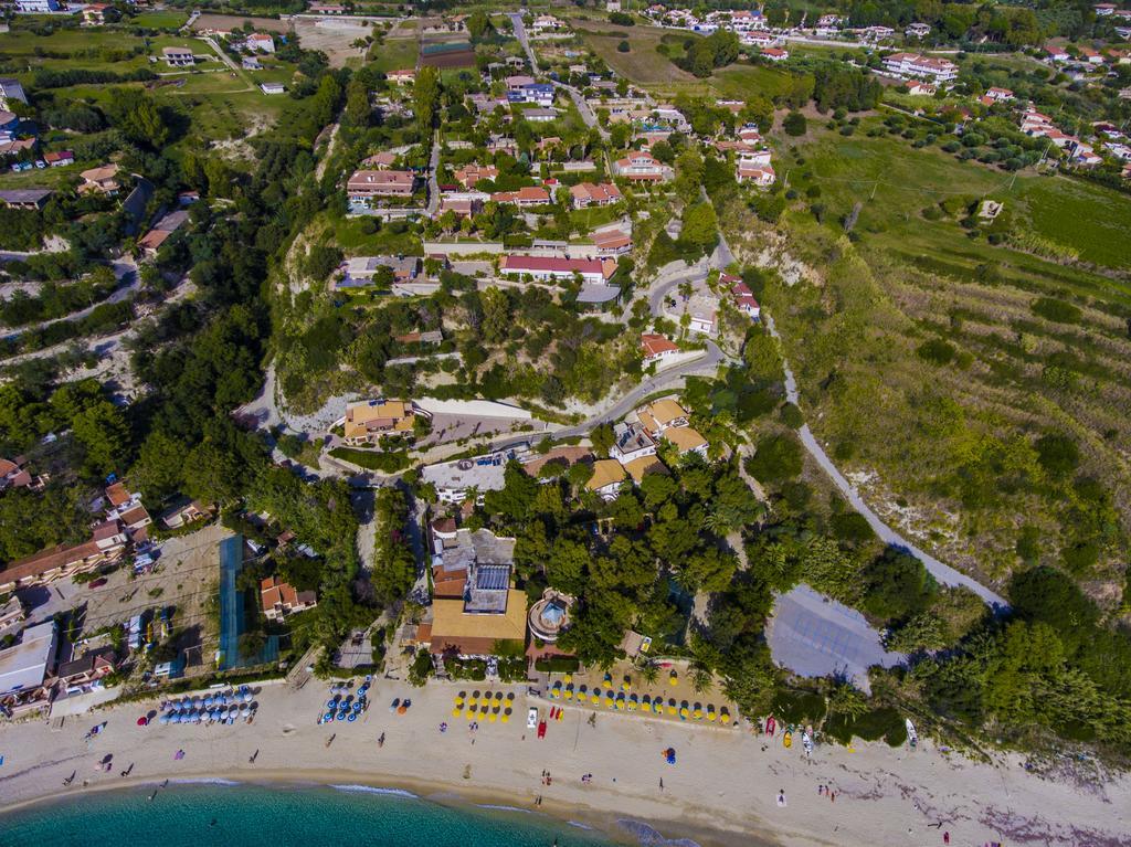 Hotel Village Eden Capo Vaticano Exteriér fotografie